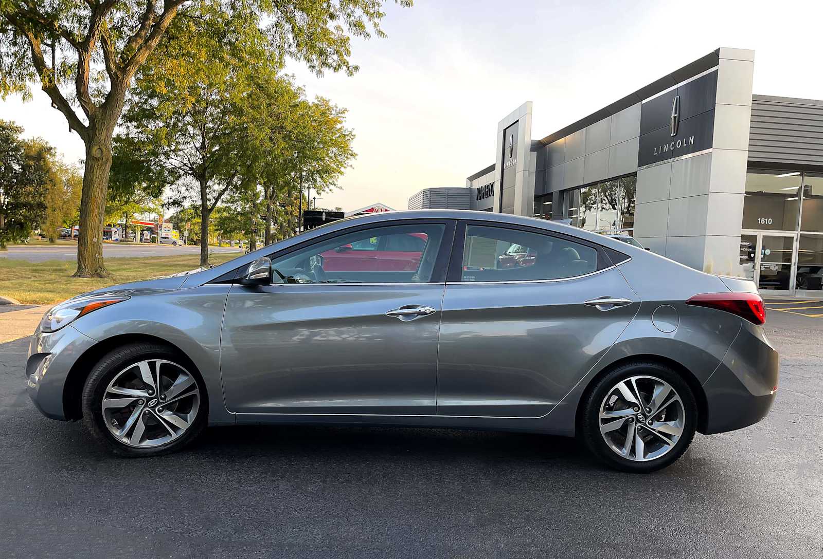 2016 Hyundai Elantra Limited 4