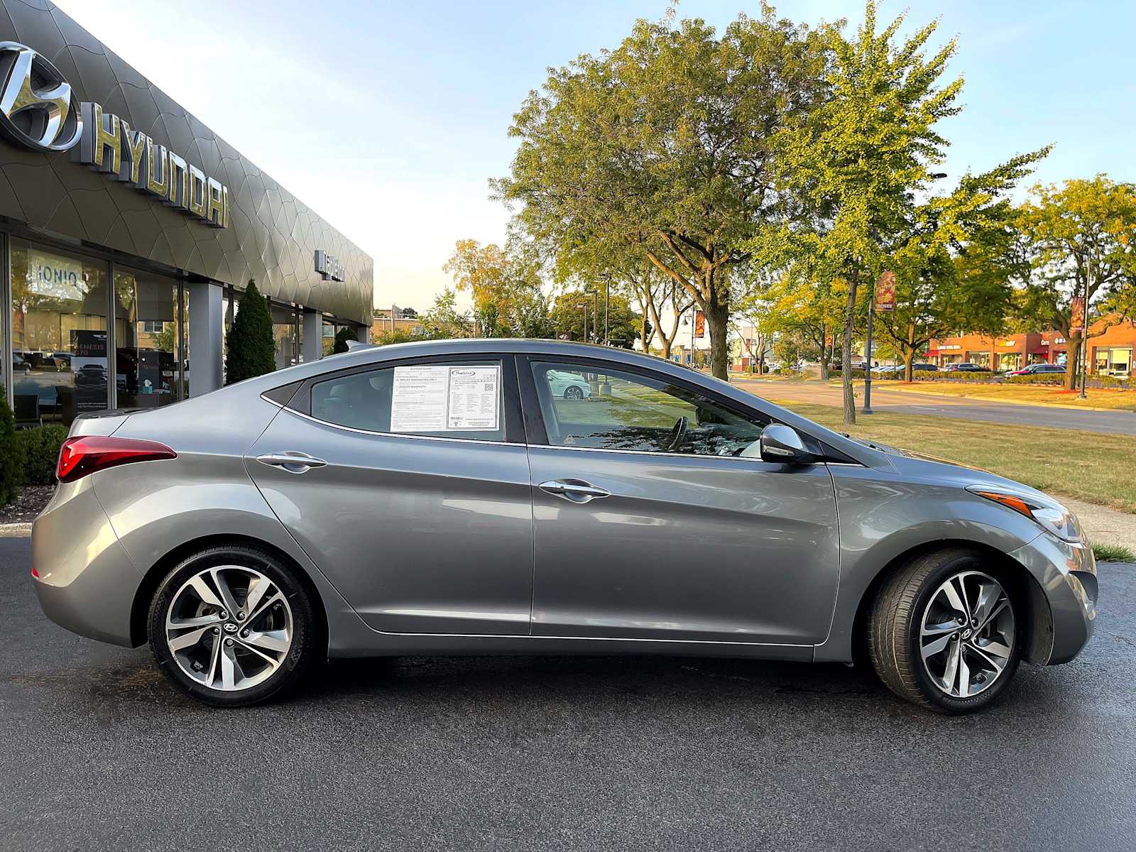 2016 Hyundai Elantra Limited 10