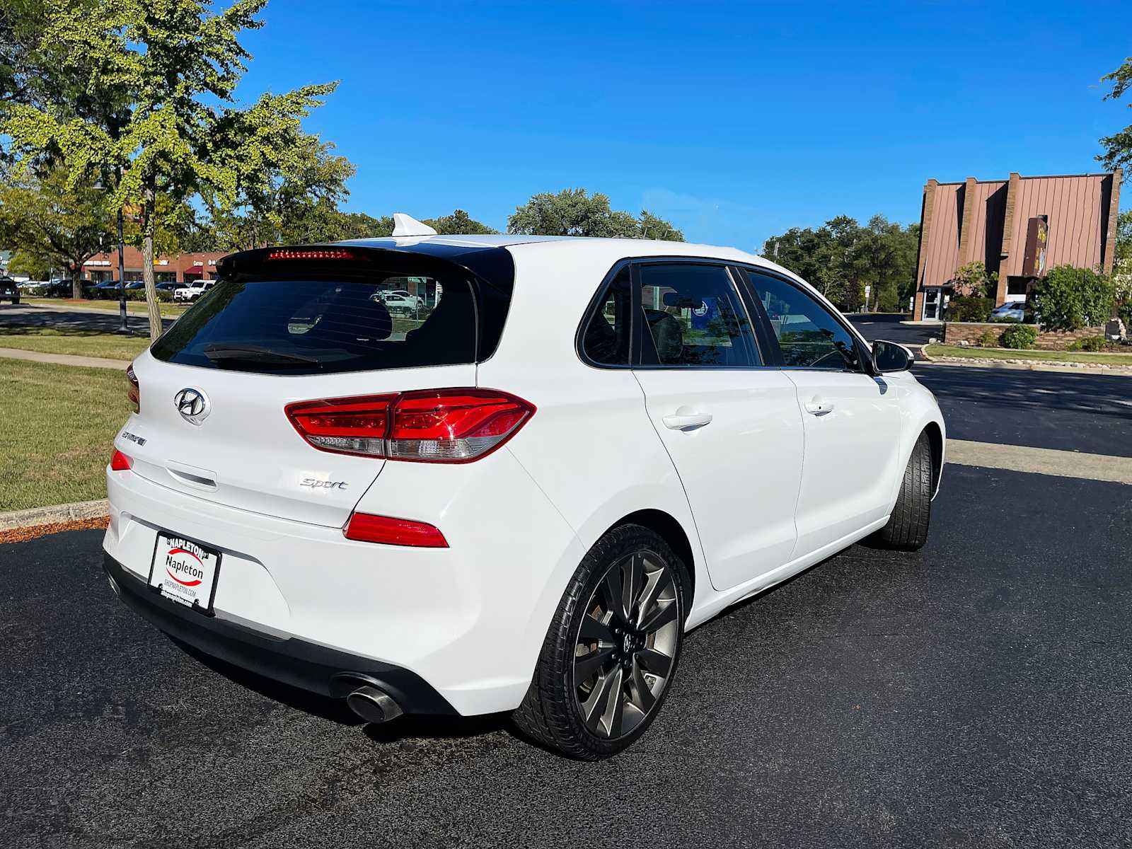 2018 Hyundai Elantra GT Sport 8