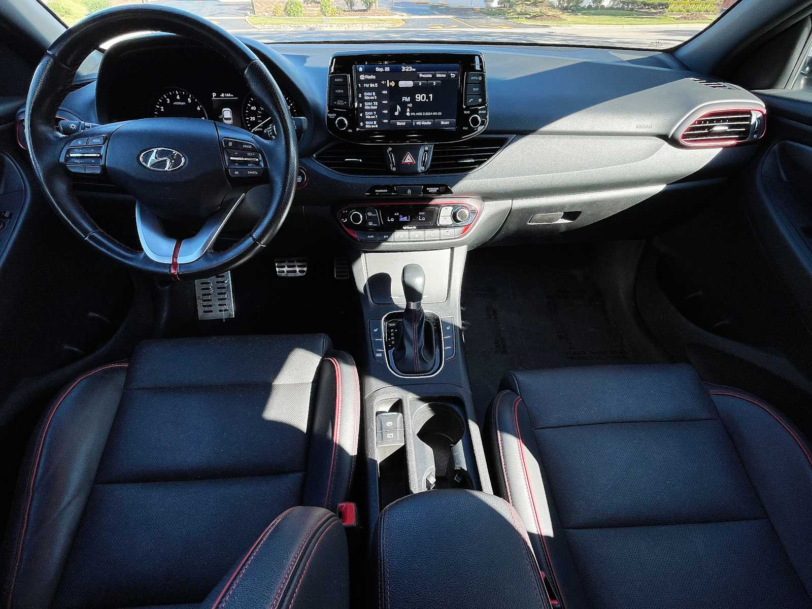 2018 Hyundai Elantra GT Sport 28