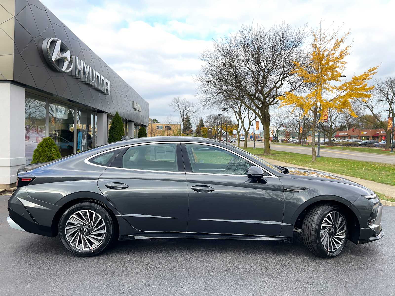 2025 Hyundai Sonata Hybrid Limited 5