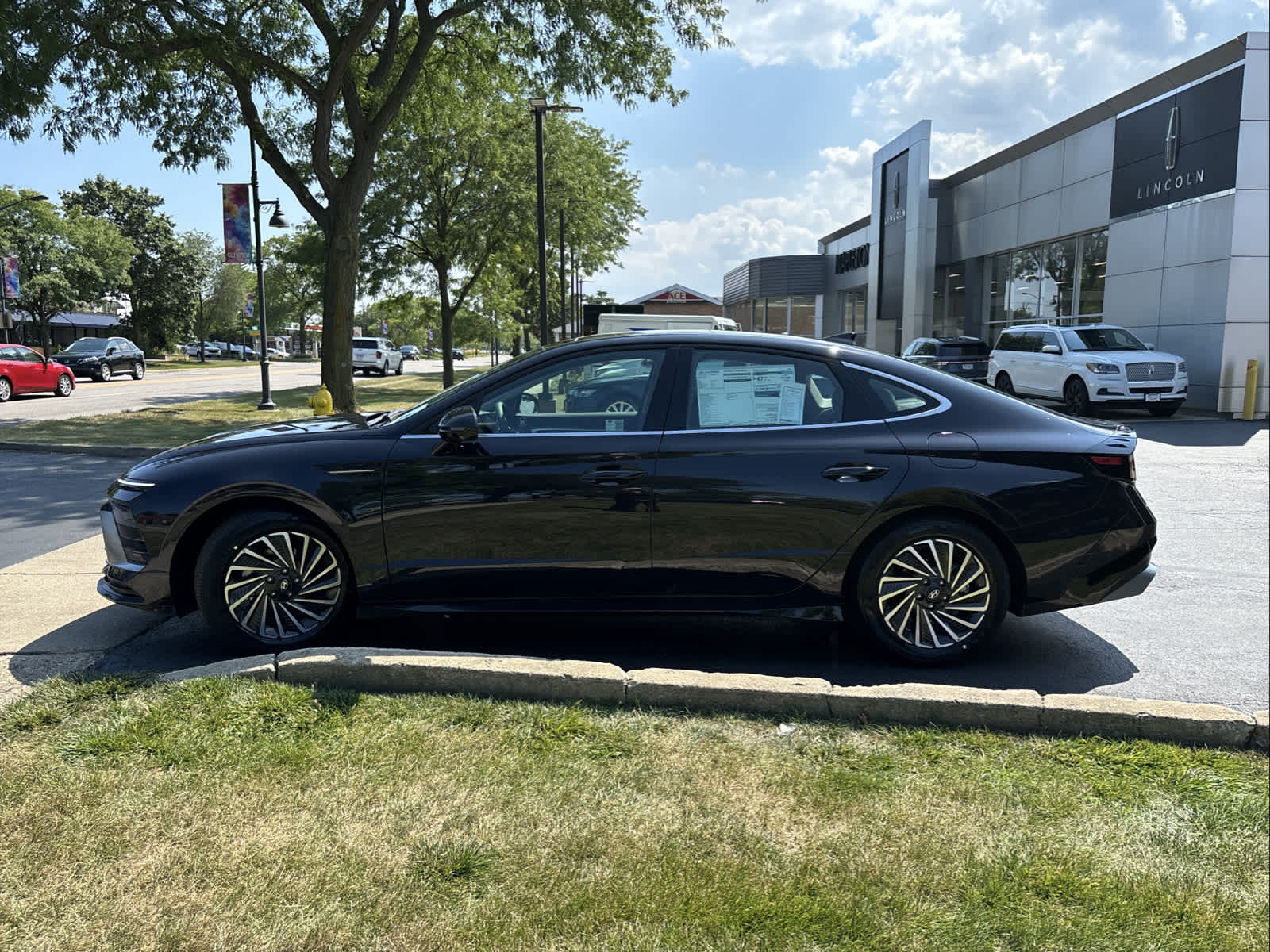 2024 Hyundai Sonata Hybrid Limited 4