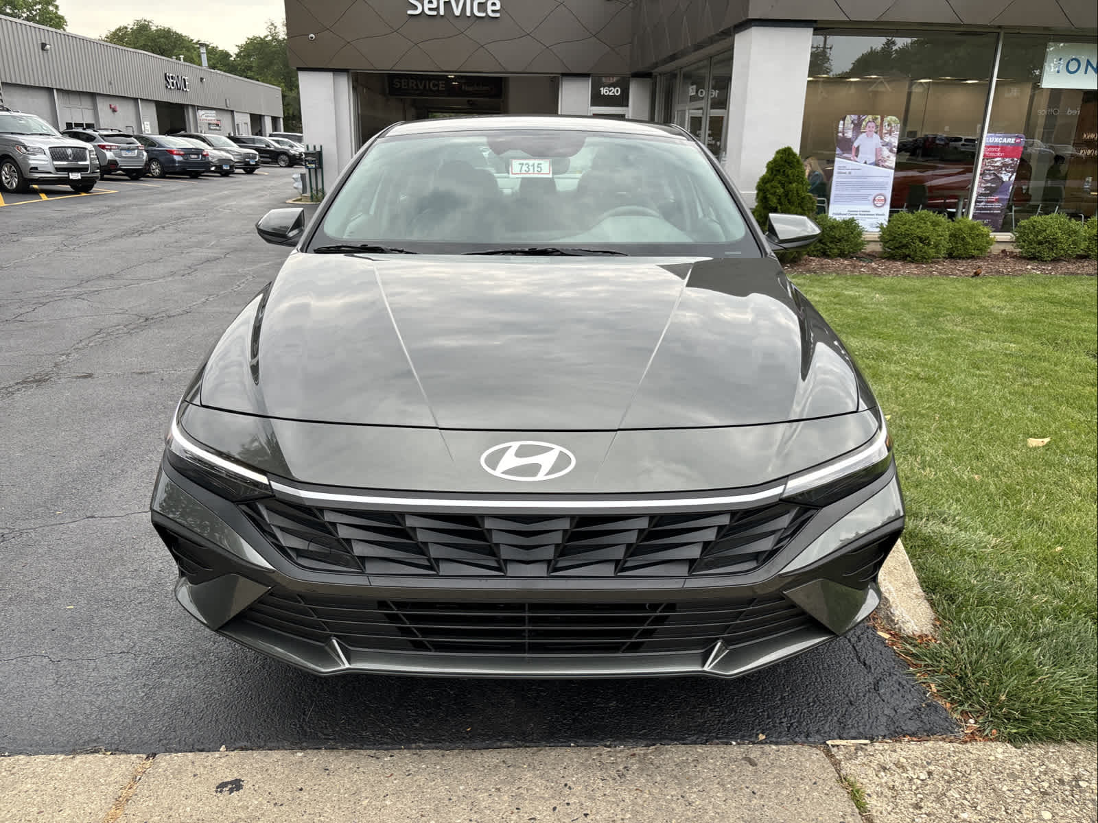 2024 Hyundai Elantra SEL 2