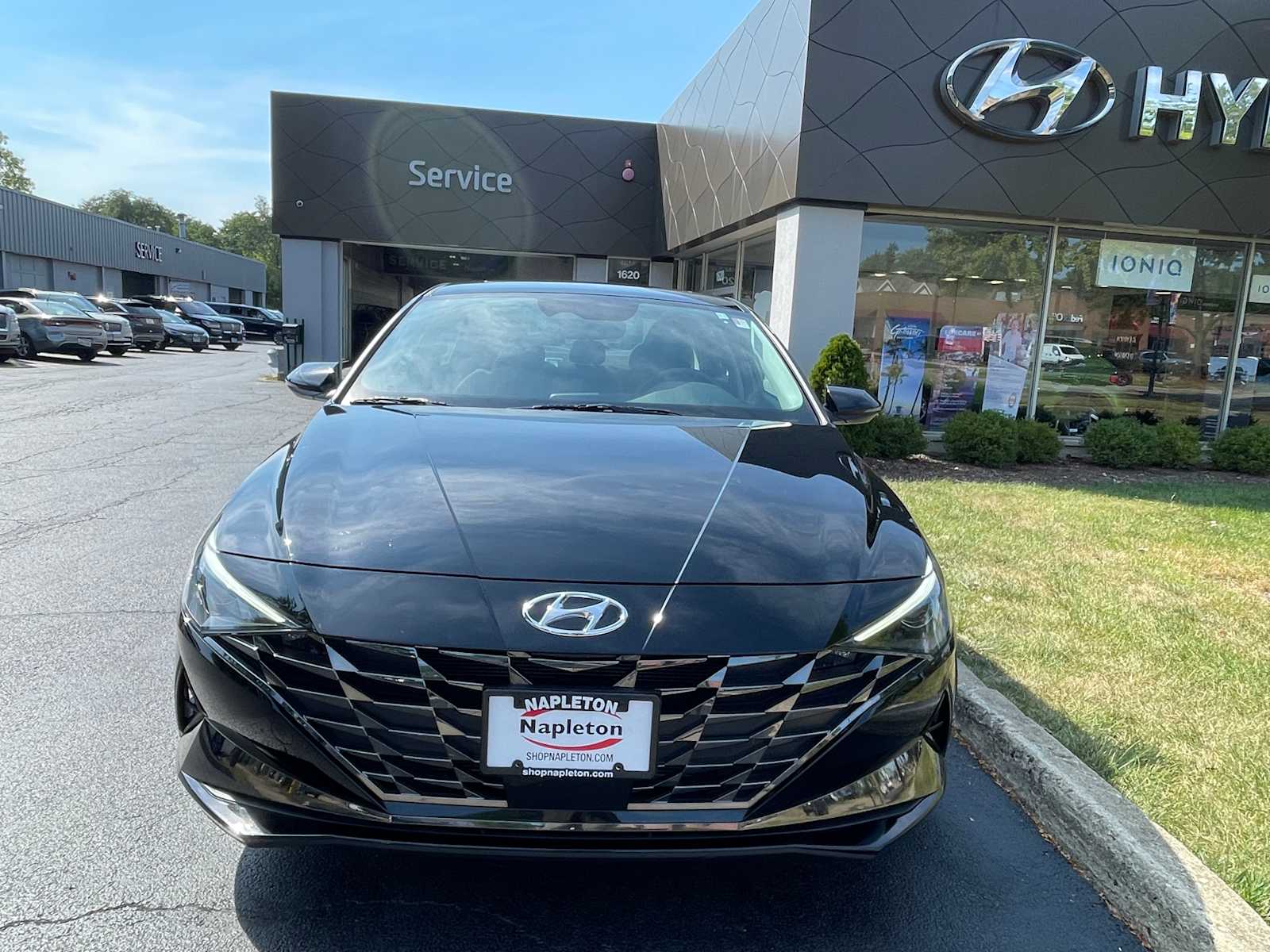 2022 Hyundai Elantra SEL 2