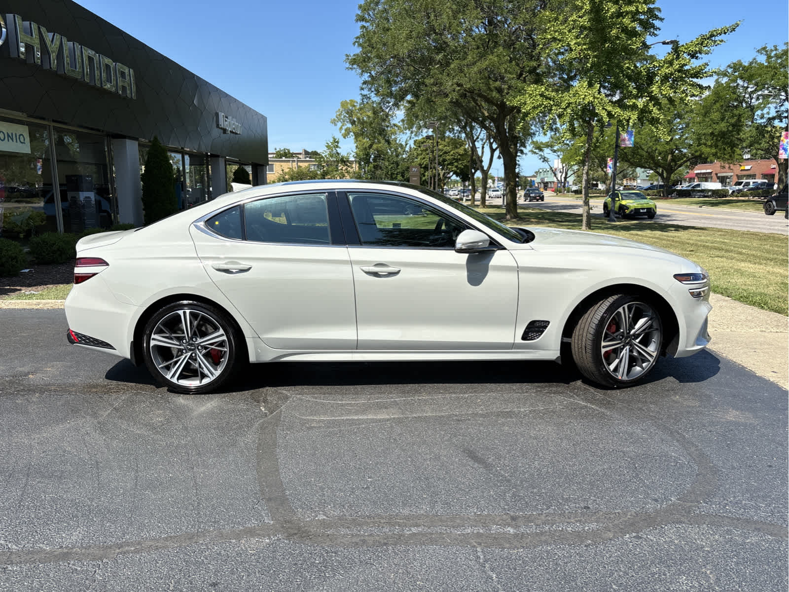 2025 Genesis G70 2.5T 6