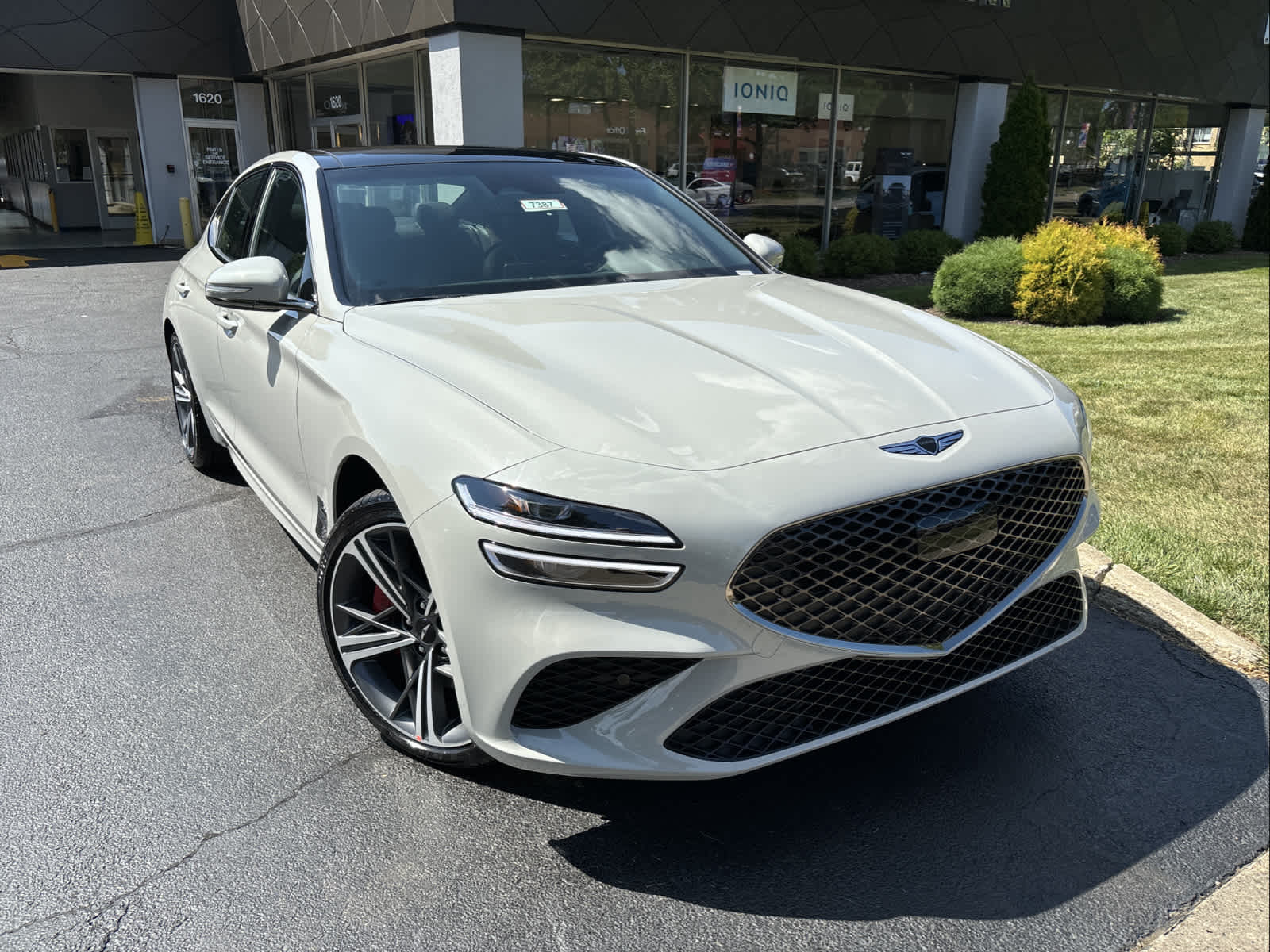 2025 Genesis G70 2.5T 1