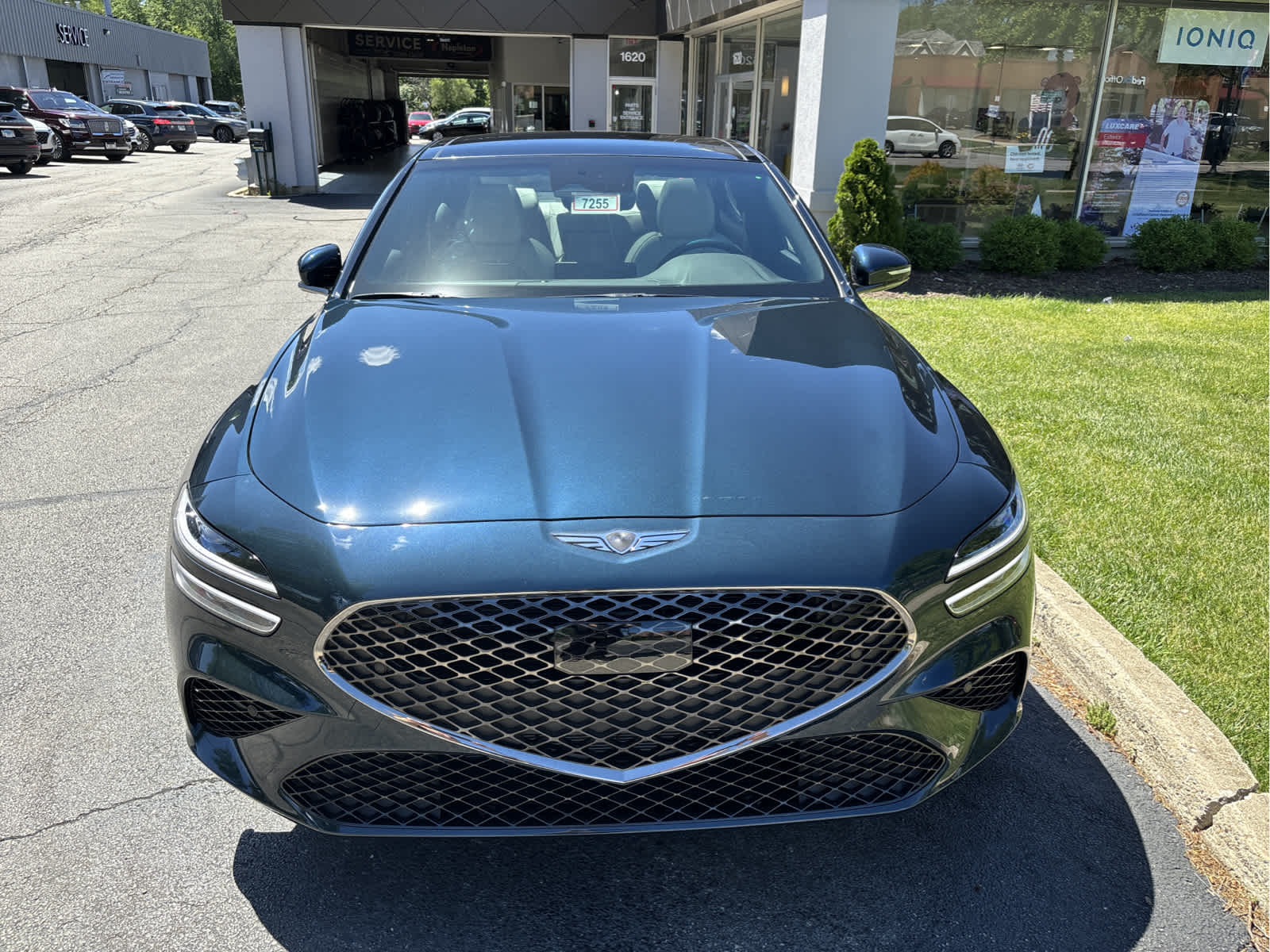 2025 Genesis G70 2.5T 2