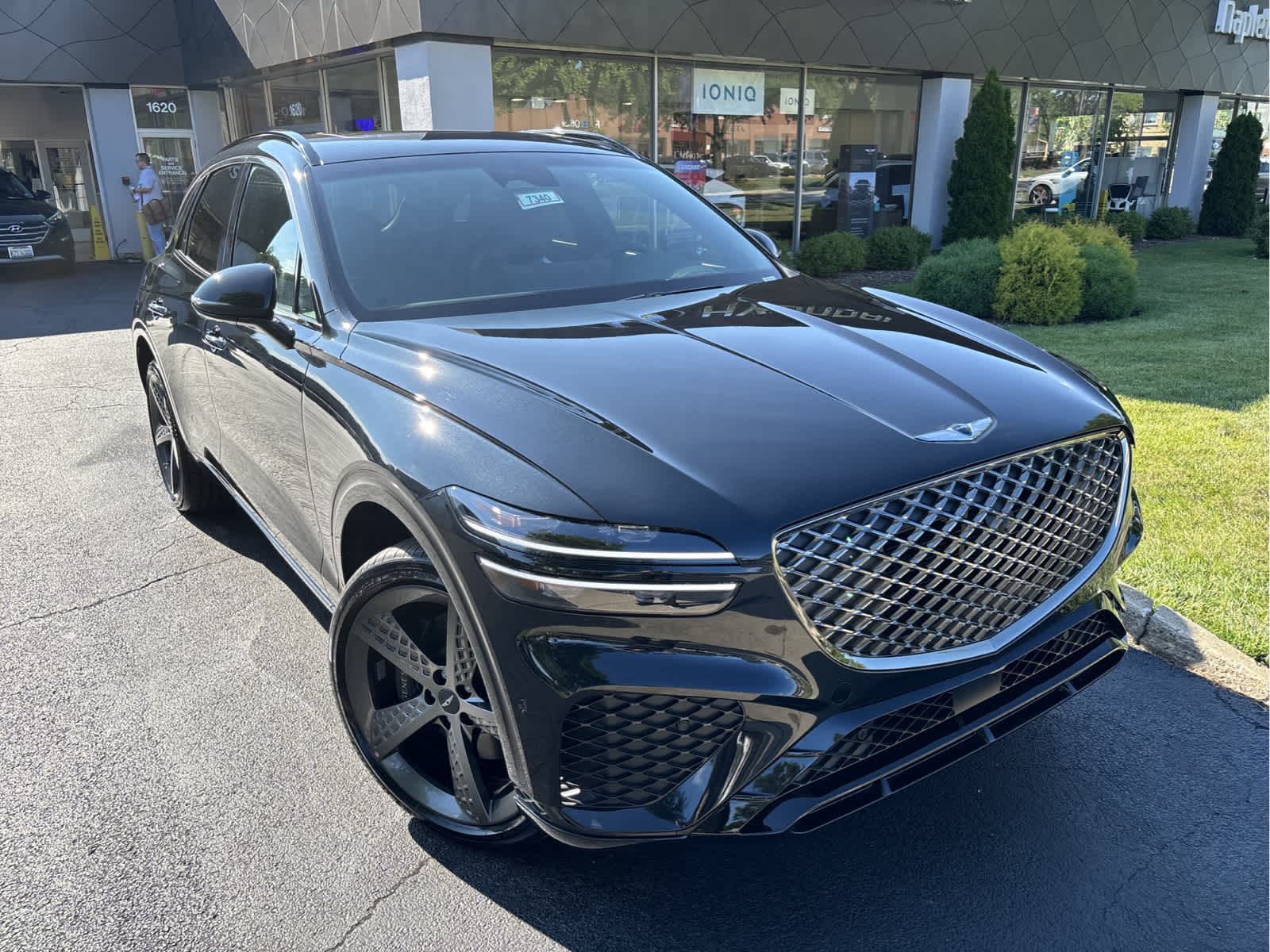 2025 Genesis GV70 3.5T Sport 1