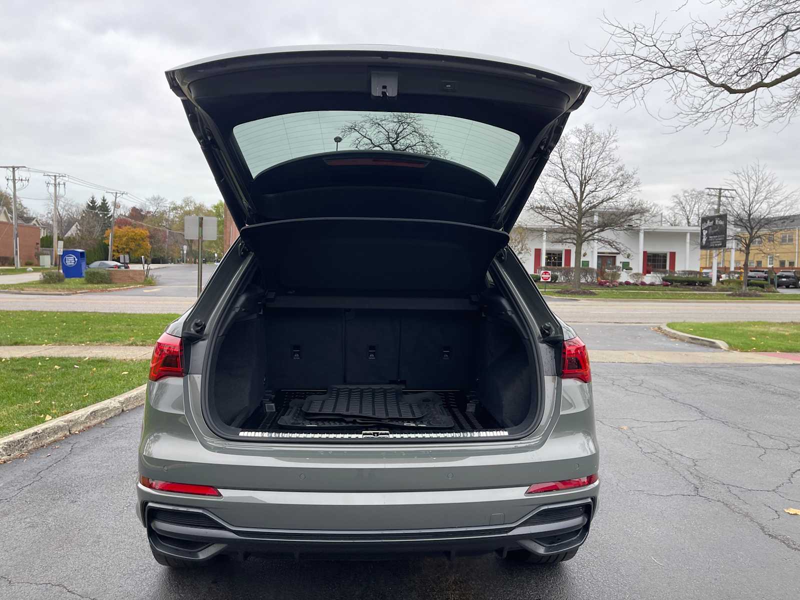 2022 Audi Q3 S line Premium Plus 9