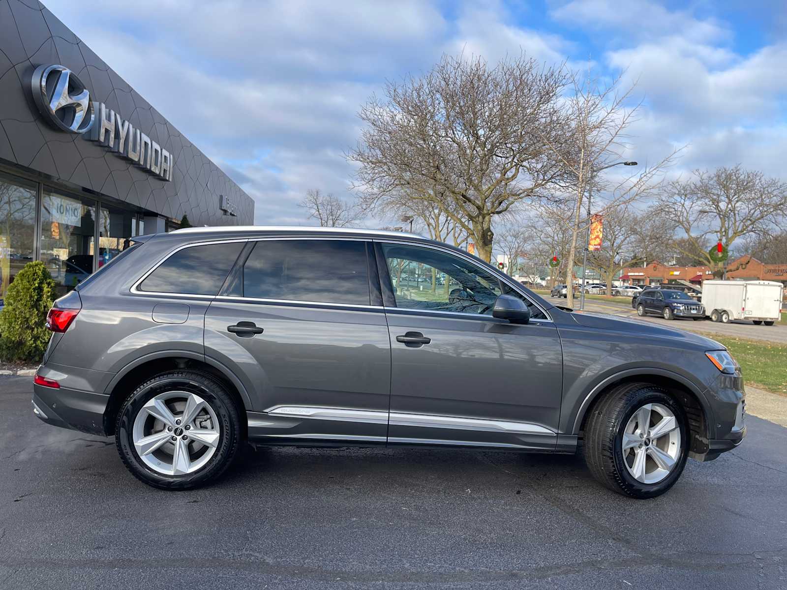 2023 Audi Q7 Premium Plus 5