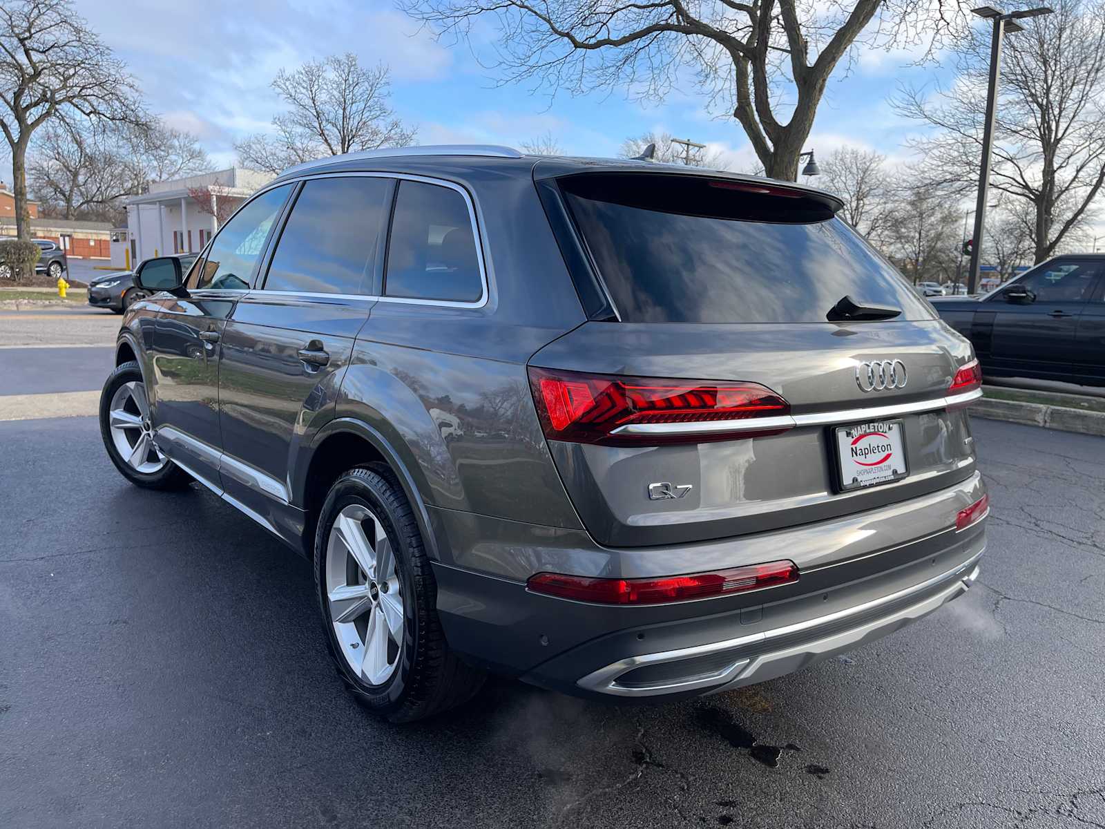 2023 Audi Q7 Premium Plus 8