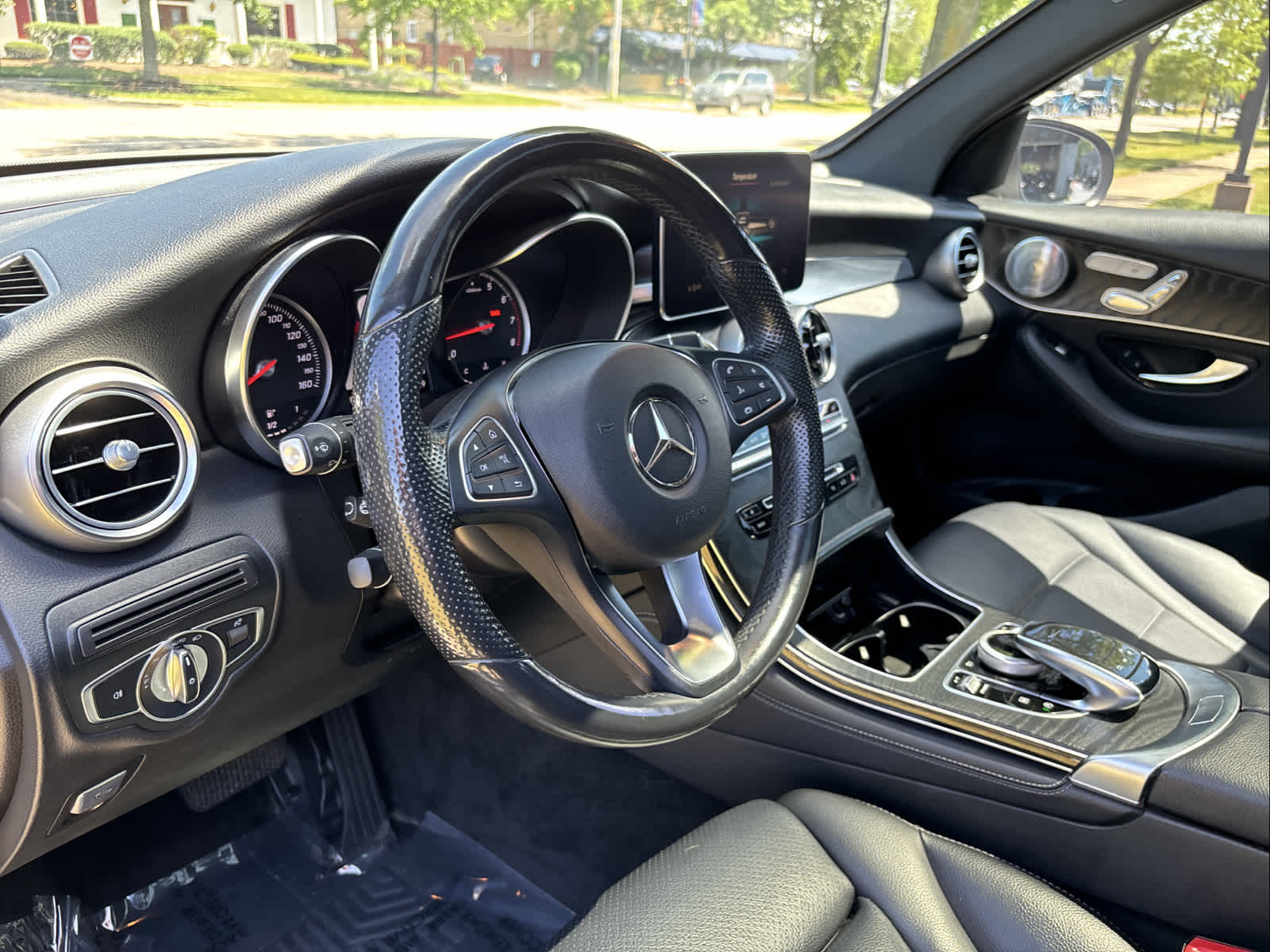 2018 Mercedes-Benz GLC GLC 300 26