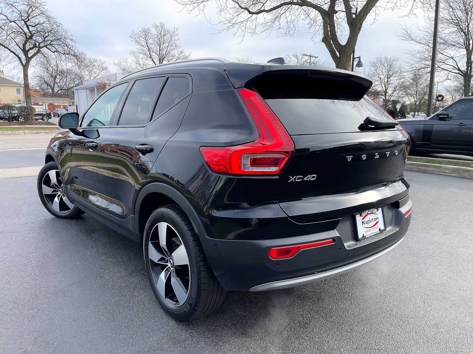 2019 Volvo XC40 Momentum 8