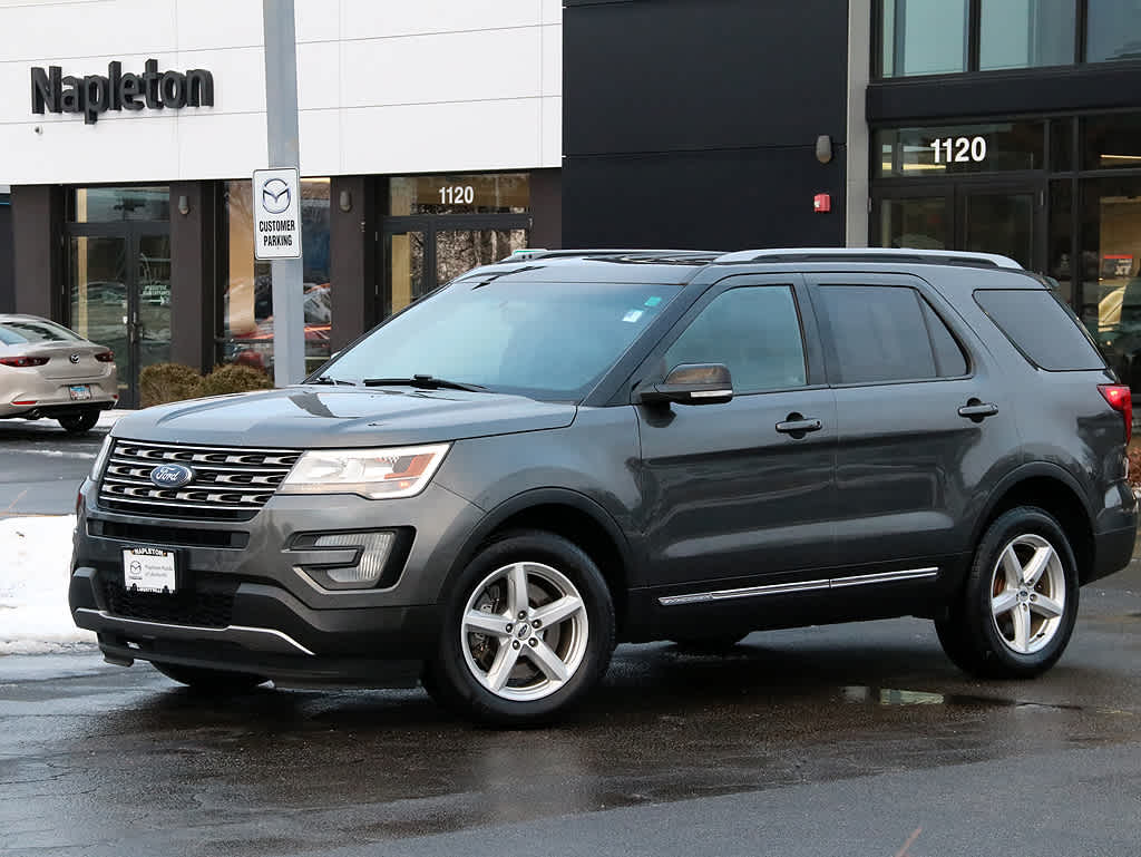 2016 Ford Explorer XLT 2