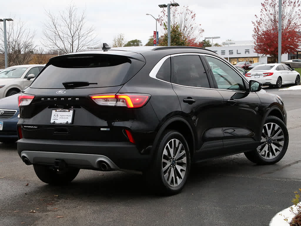 2020 Ford Escape Titanium 8