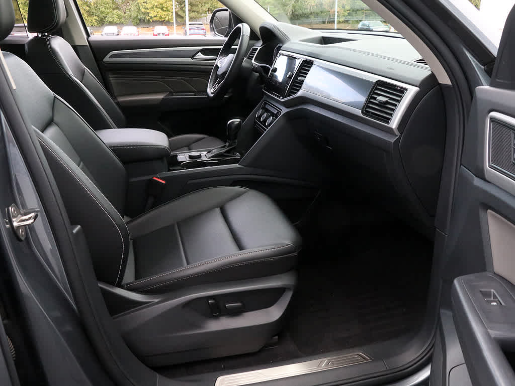 2021 Volkswagen Atlas 3.6L V6 SEL R-Line 32