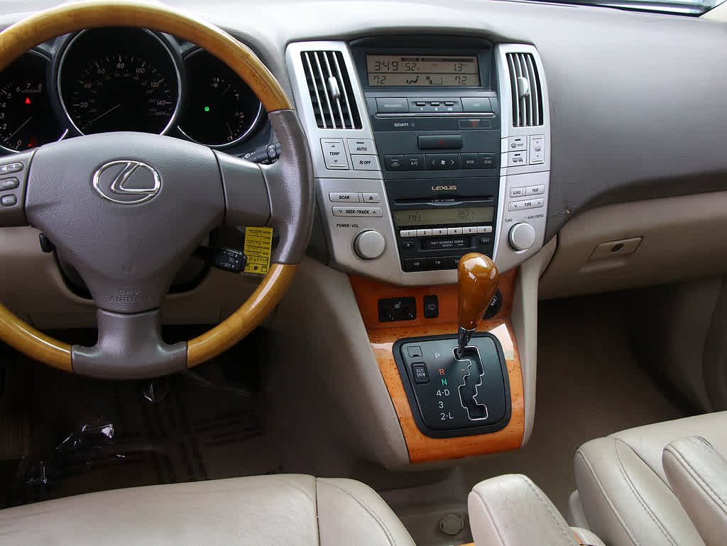 2006 Lexus RX 330  13