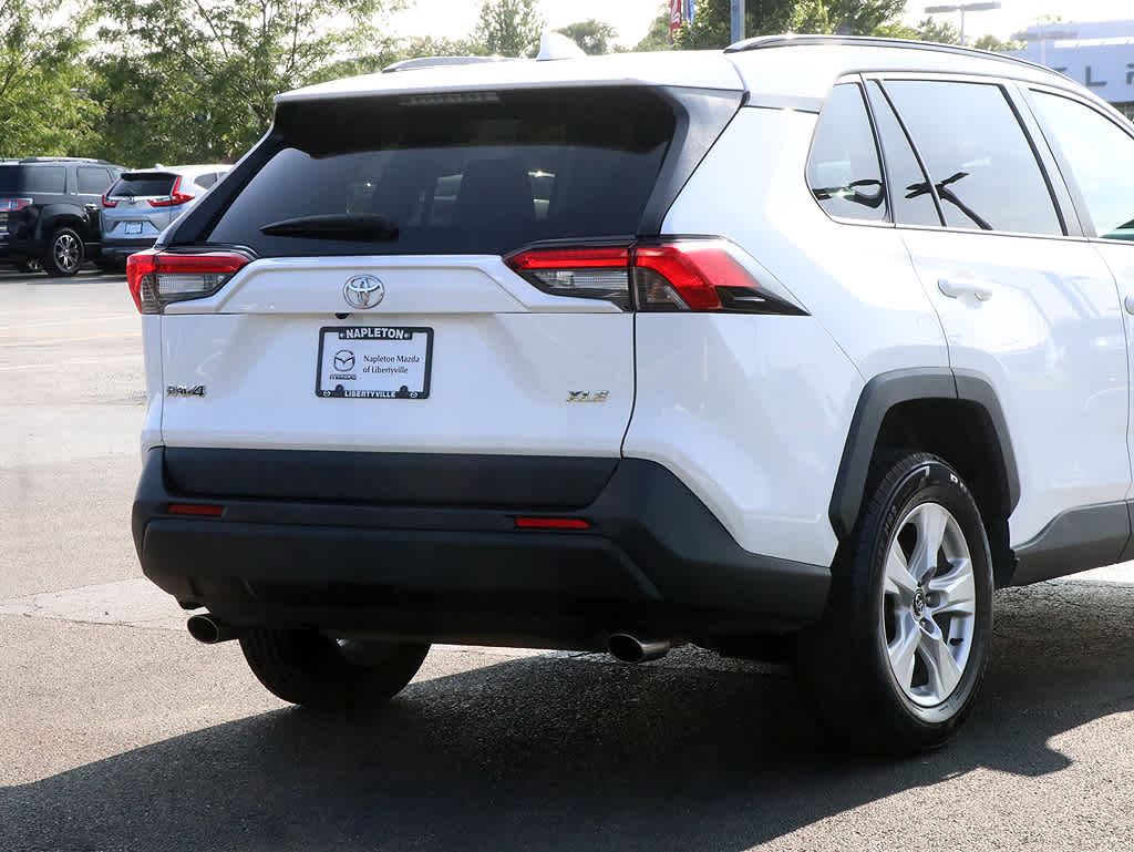 2021 Toyota RAV4 XLE 6