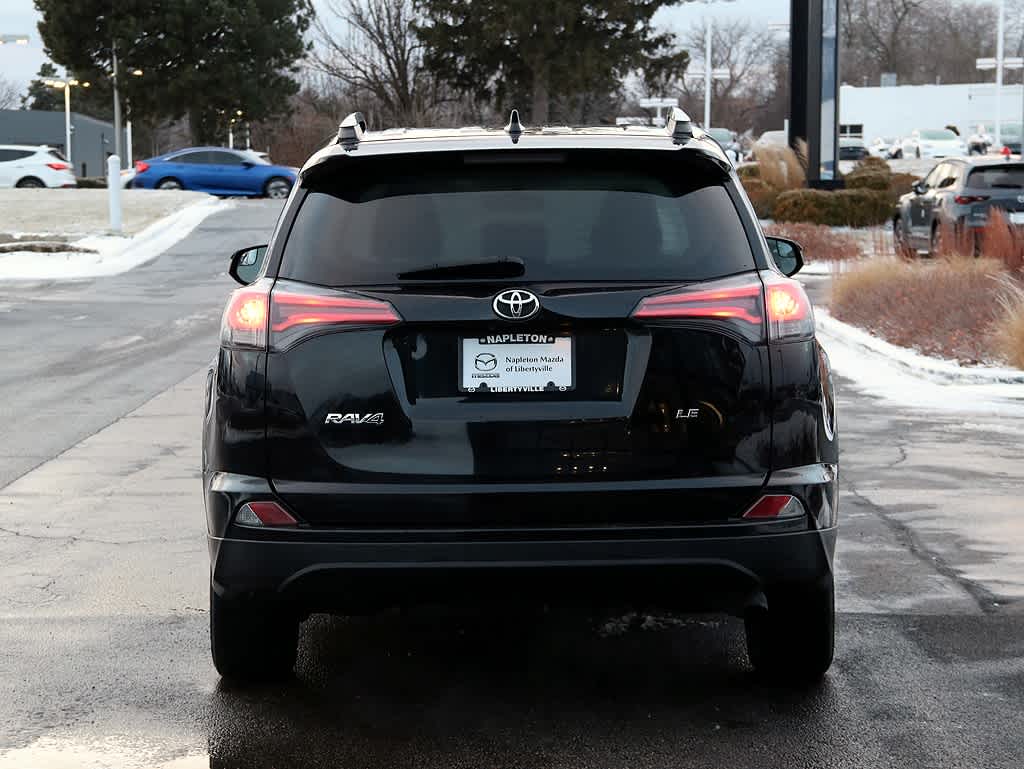 2016 Toyota RAV4 LE 3