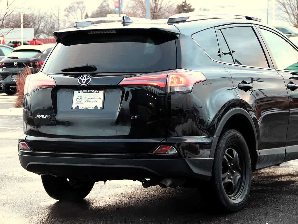 2016 Toyota RAV4 LE 4