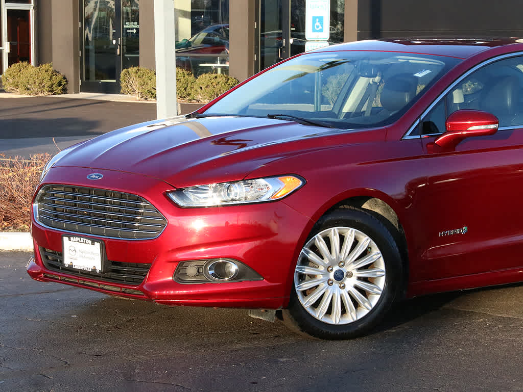 2014 Ford Fusion SE Hybrid 3