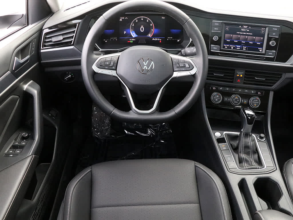 2024 Volkswagen Jetta SE 13