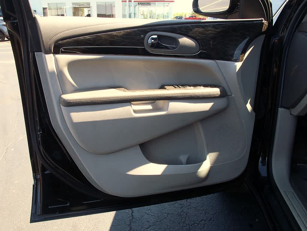 2014 Buick Enclave Convenience 25