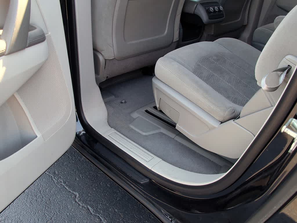 2014 Buick Enclave Convenience 27