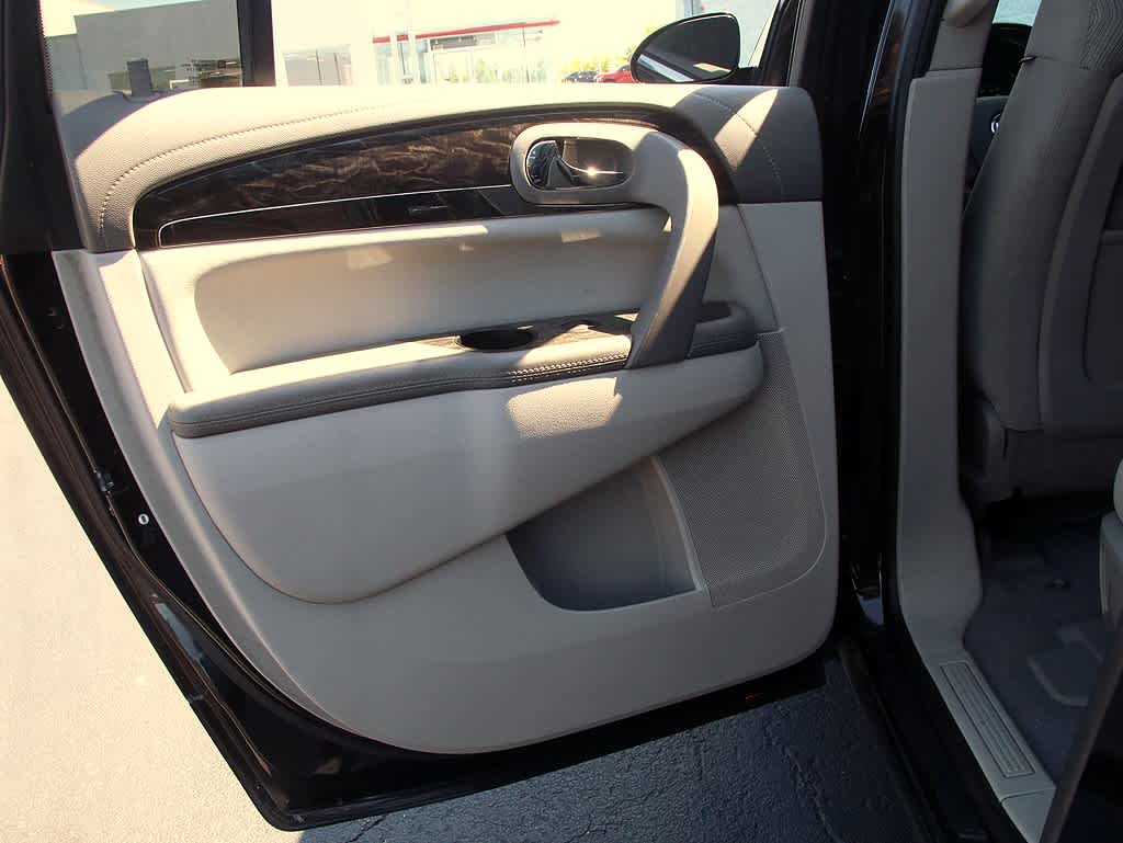 2014 Buick Enclave Convenience 26