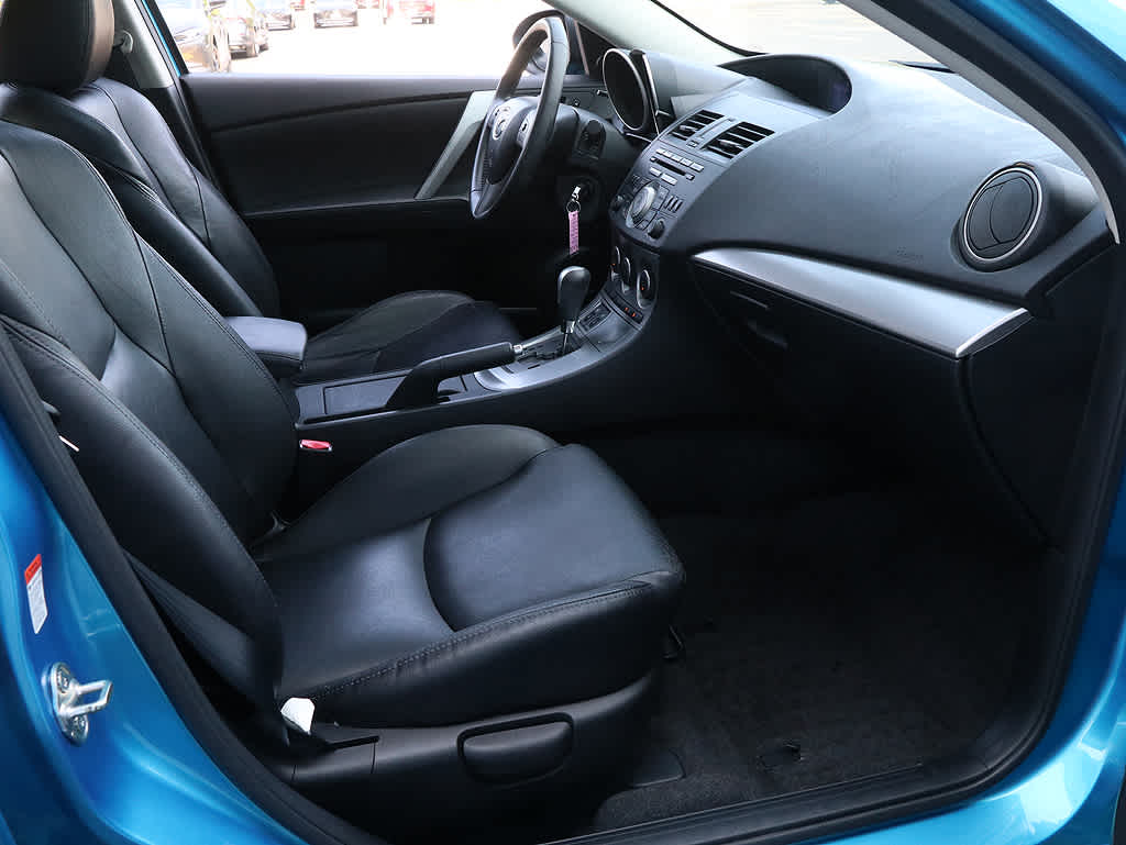 2010 Mazda MAZDA3 s Grand Touring 27