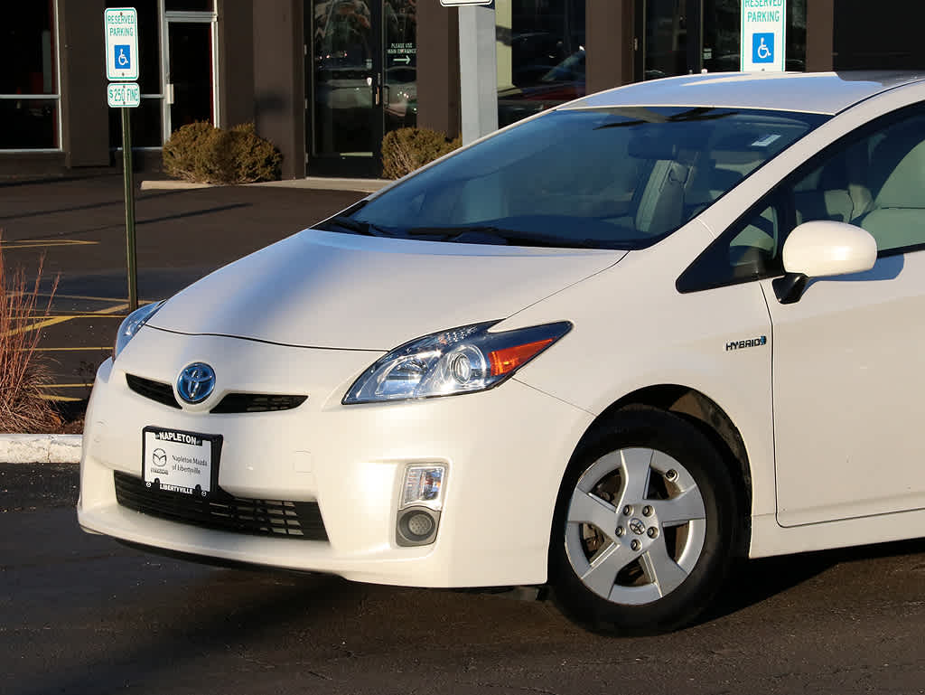 2010 Toyota Prius III 3