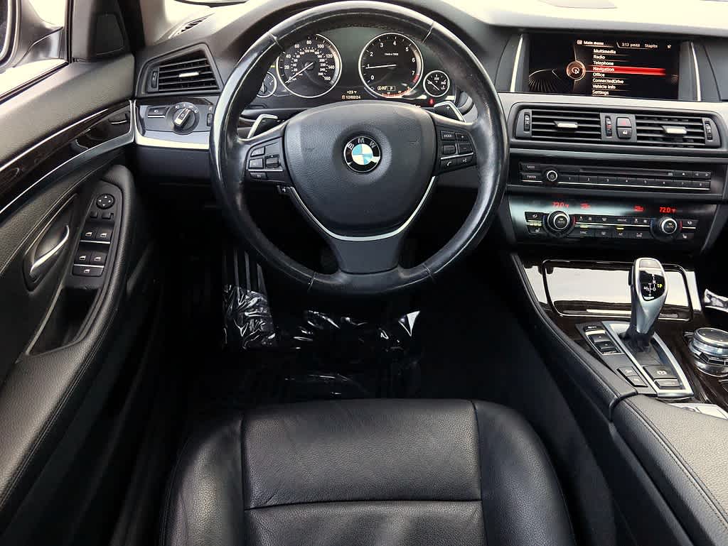 2016 BMW 5 Series 528i xDrive 11