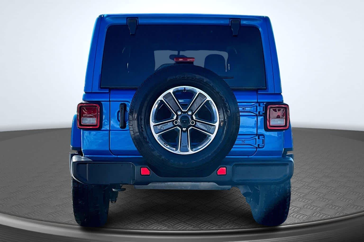 2023 Jeep Wrangler Sahara - 4