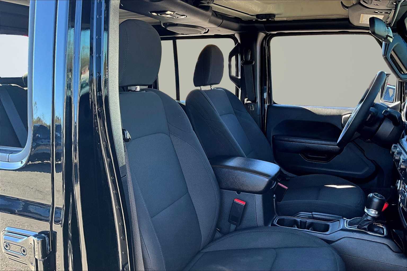 2023 Jeep Gladiator Sport S - 7