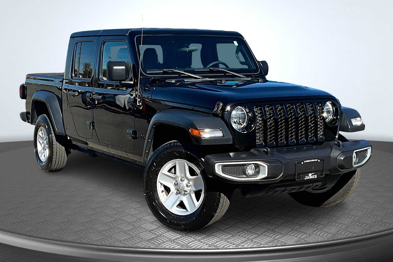 2023 Jeep Gladiator Sport S - 11