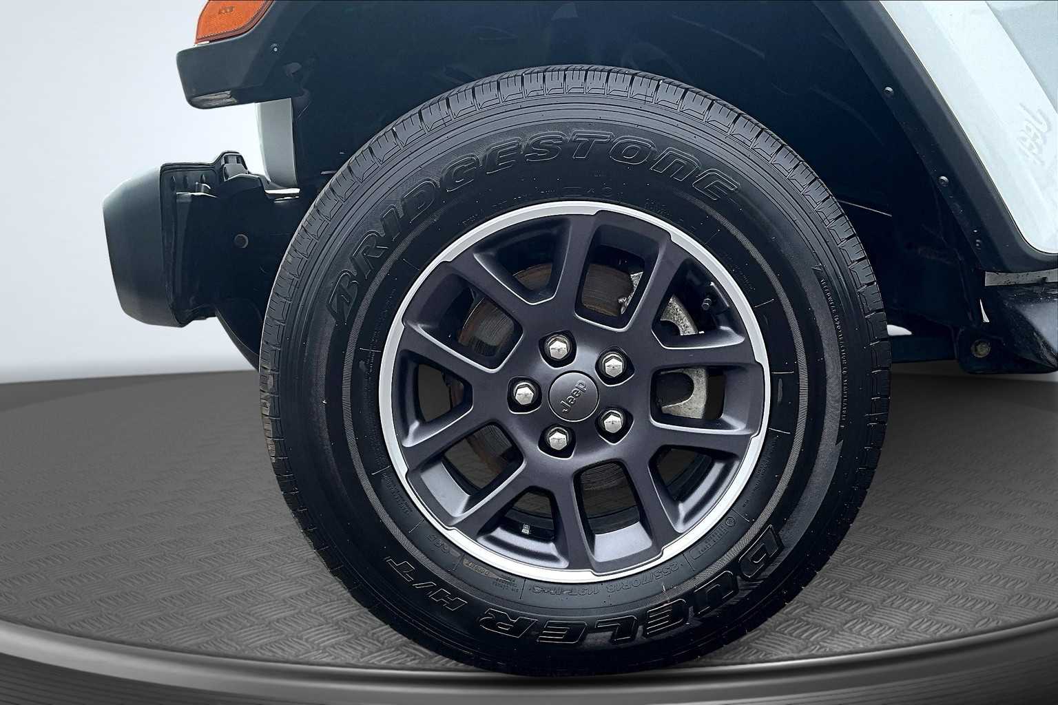 2021 Jeep Gladiator Overland - 8