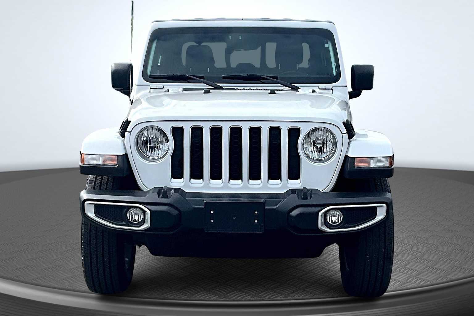 2021 Jeep Gladiator Overland - 3