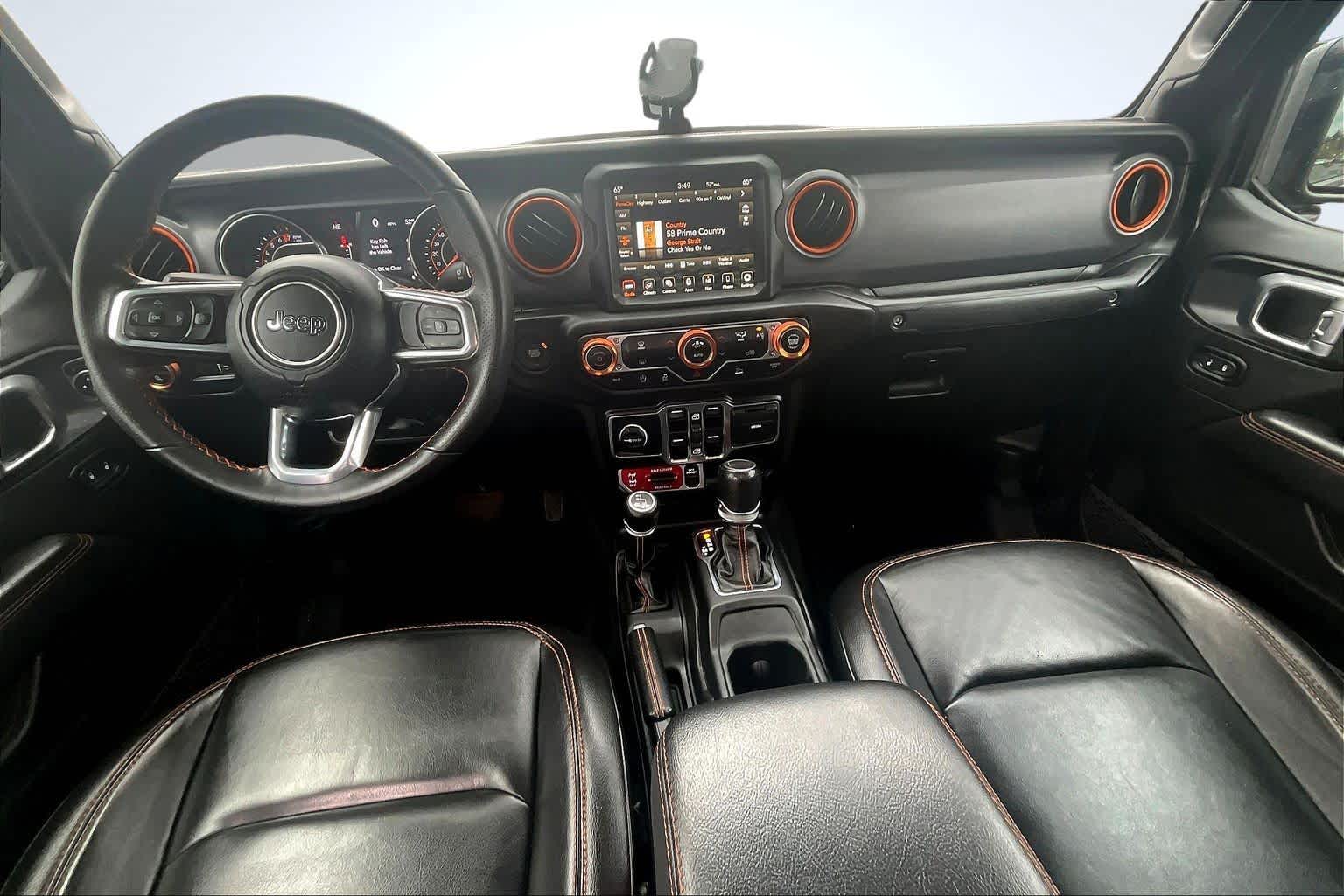 2023 Jeep Gladiator Mojave Granite Crystal Metallic Clearcoat at James Chevrolet