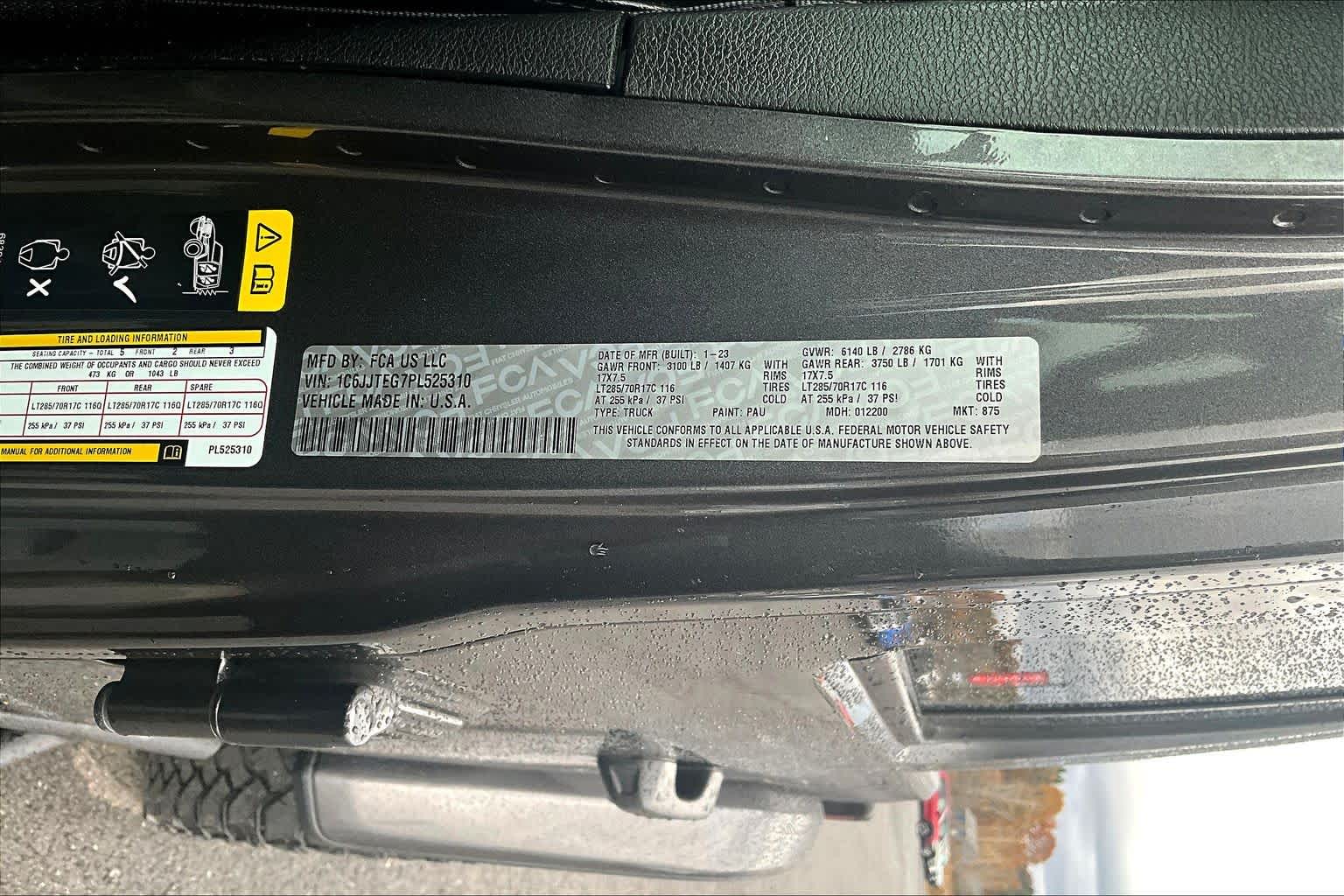 2023 Jeep Gladiator Mojave Granite Crystal Metallic Clearcoat at James Chevrolet