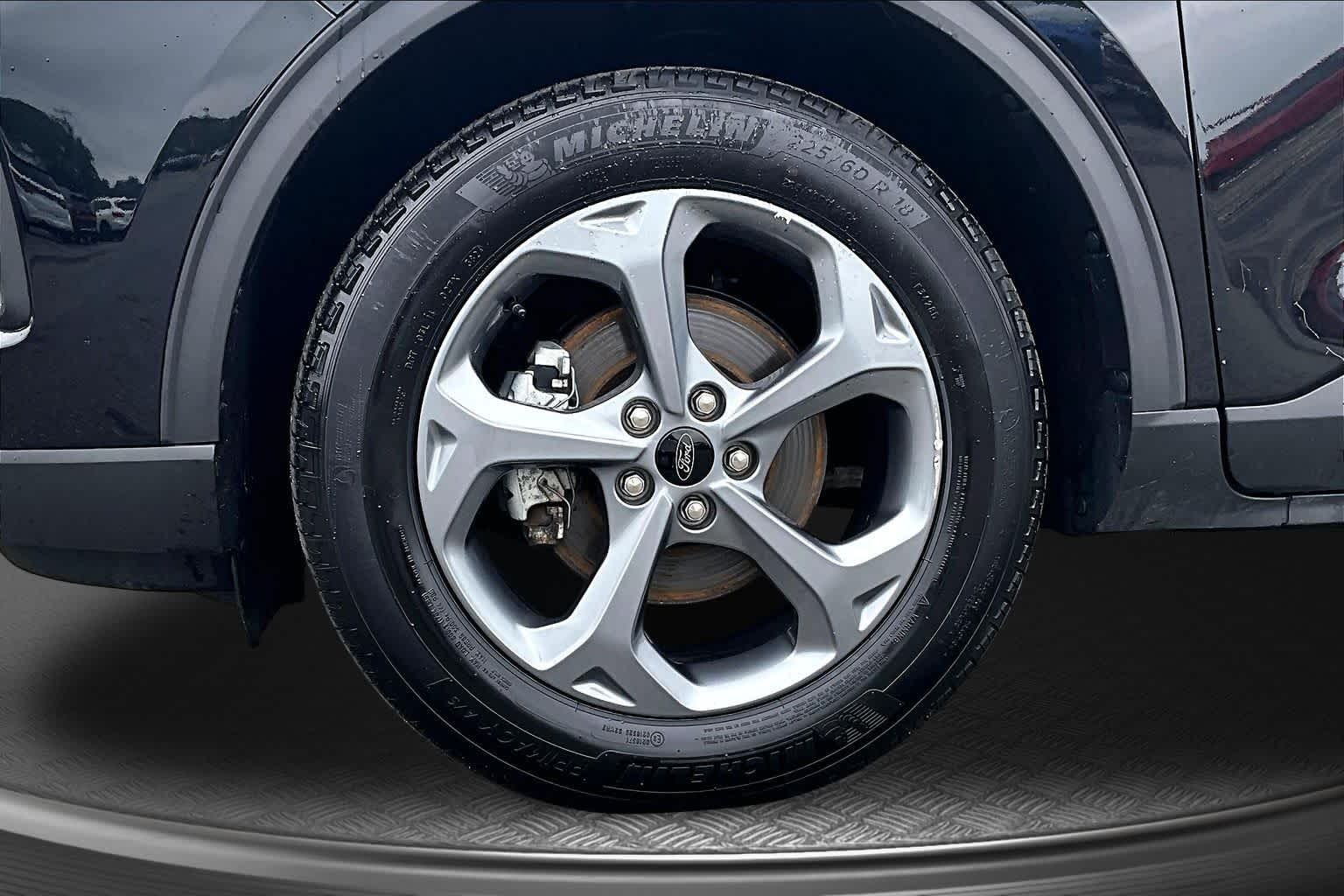 2025 Ford Escape ST-Line - 8