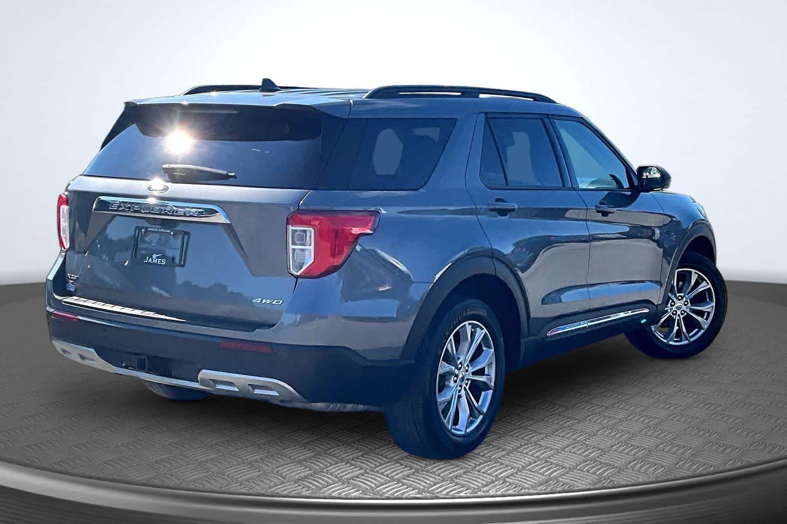 2023 Ford Explorer XLT - 2