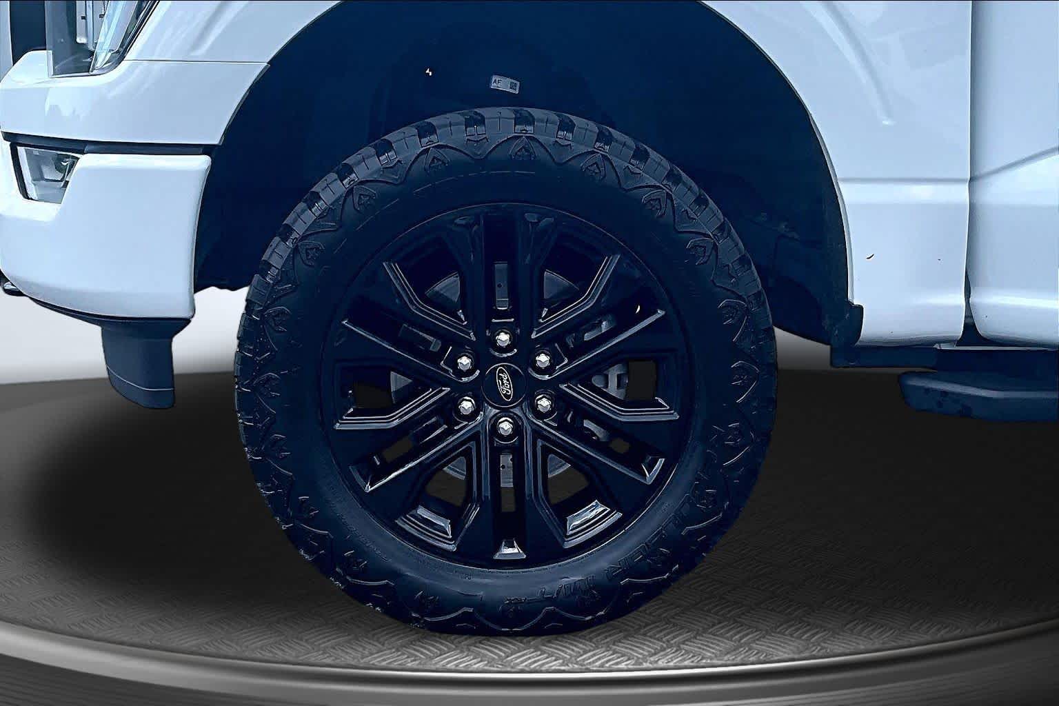 2023 Ford F-150 XLT - 8