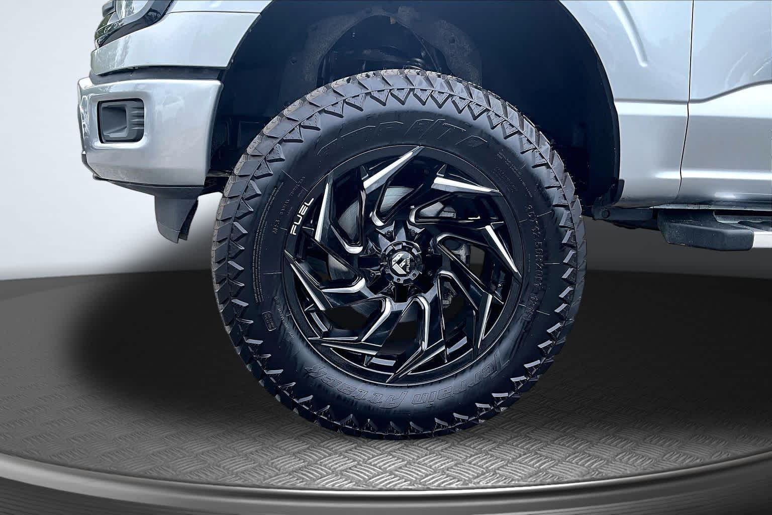 2025 Ford F-150 XLT - 8