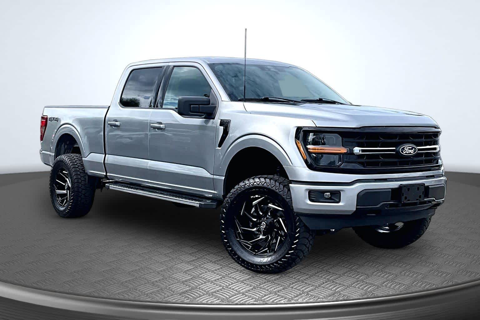 2025 Ford F-150 XLT - 11