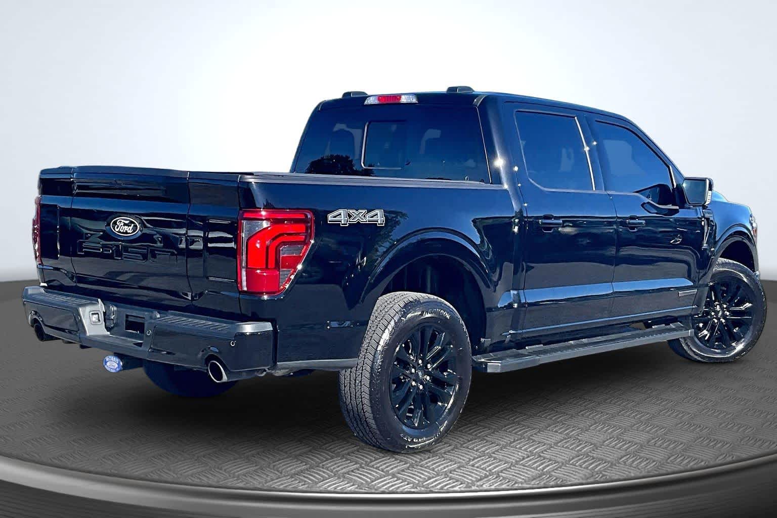 2025 Ford F-150 LARIAT - 2