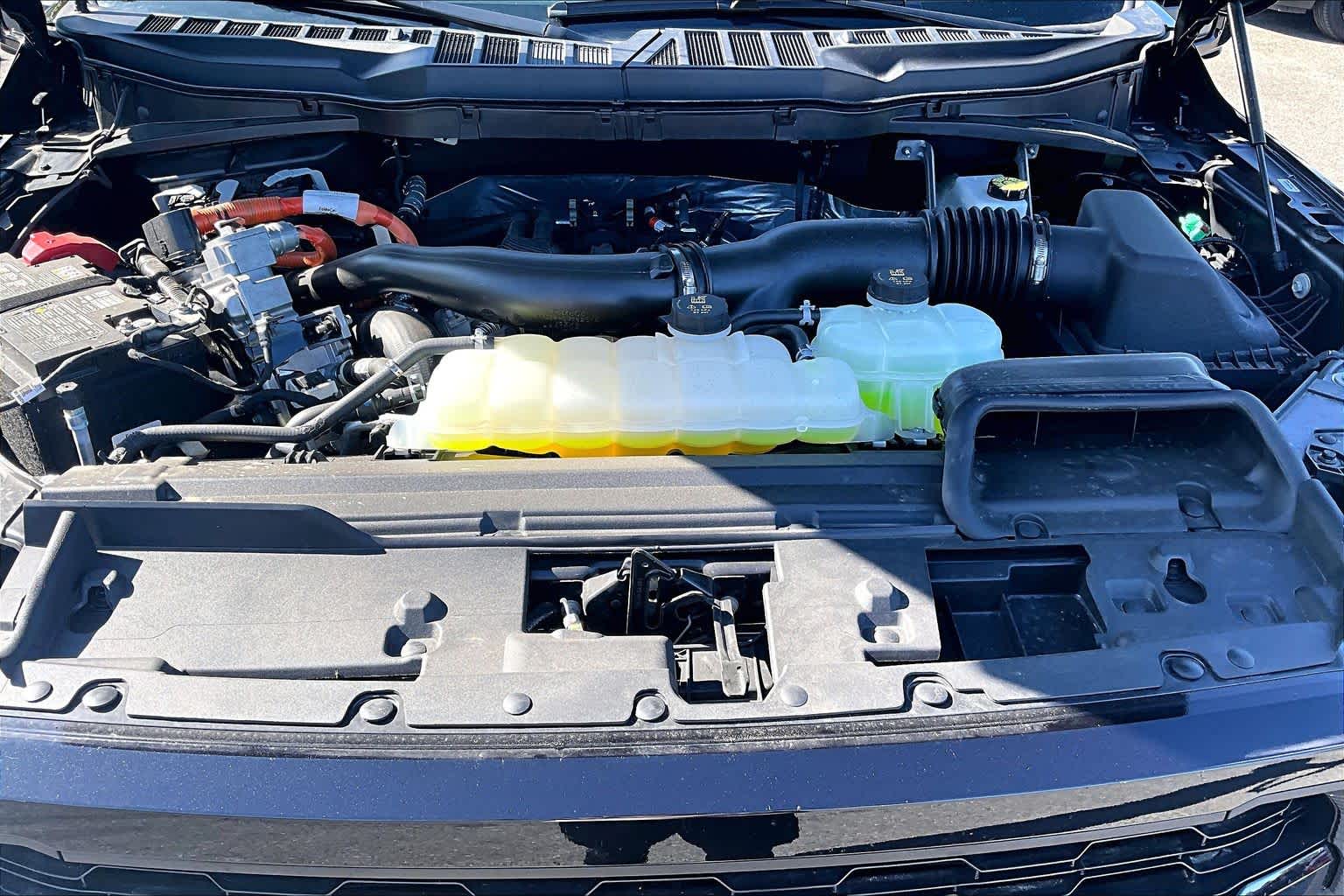 2025 Ford F-150 LARIAT - 9