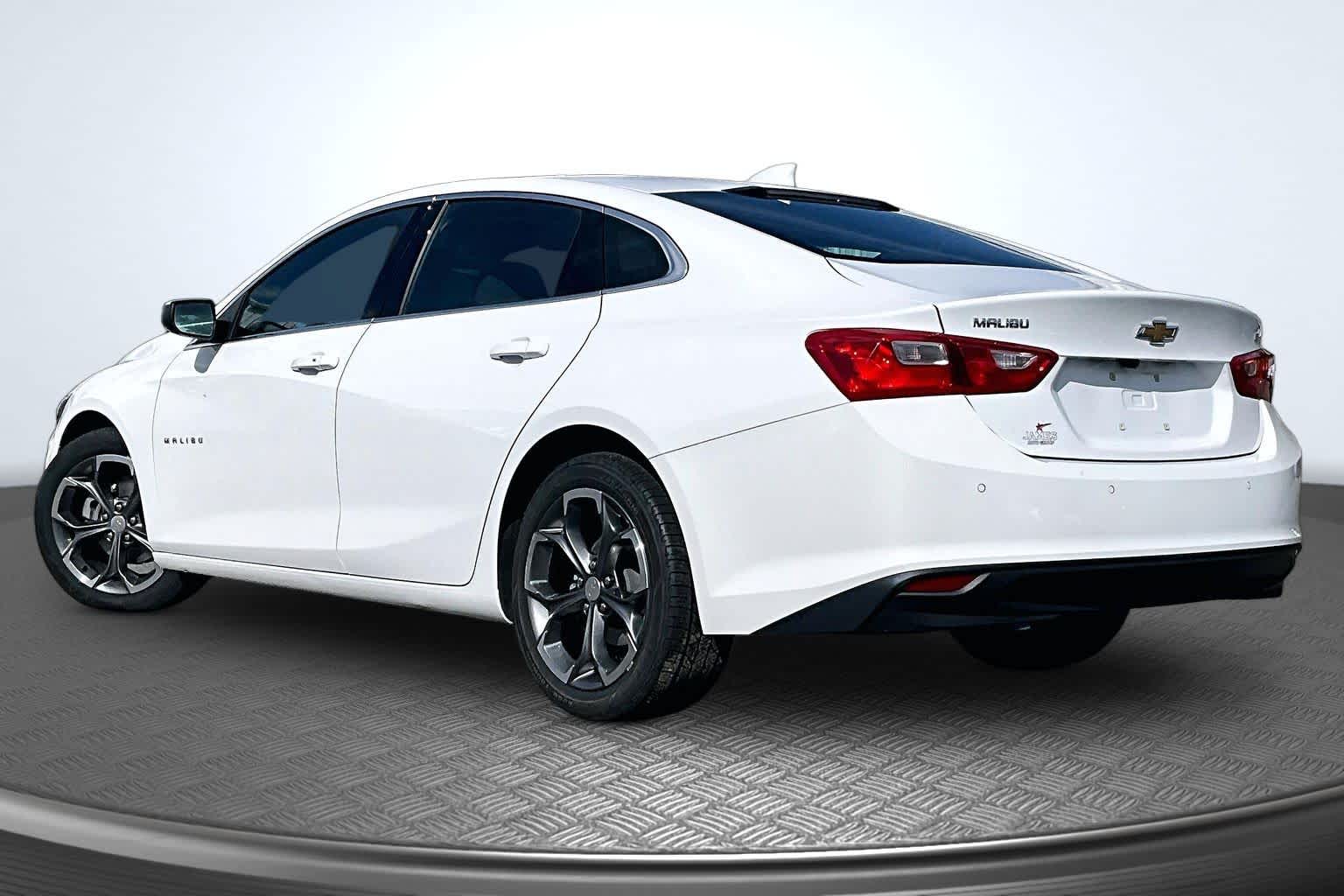 2024 Chevrolet Malibu LT Summit White at James Chevrolet
