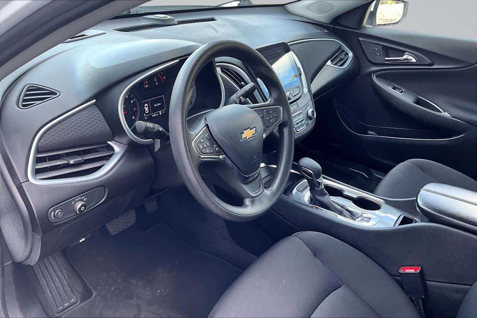 2024 Chevrolet Malibu LT Summit White at James Chevrolet