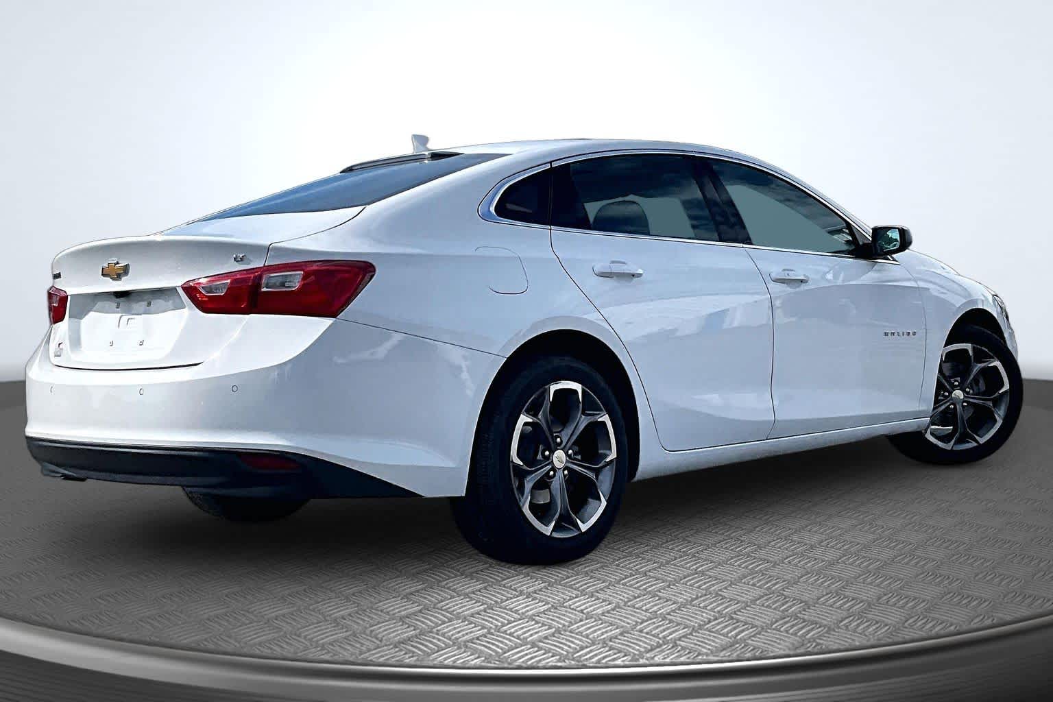 2024 Chevrolet Malibu LT - 2