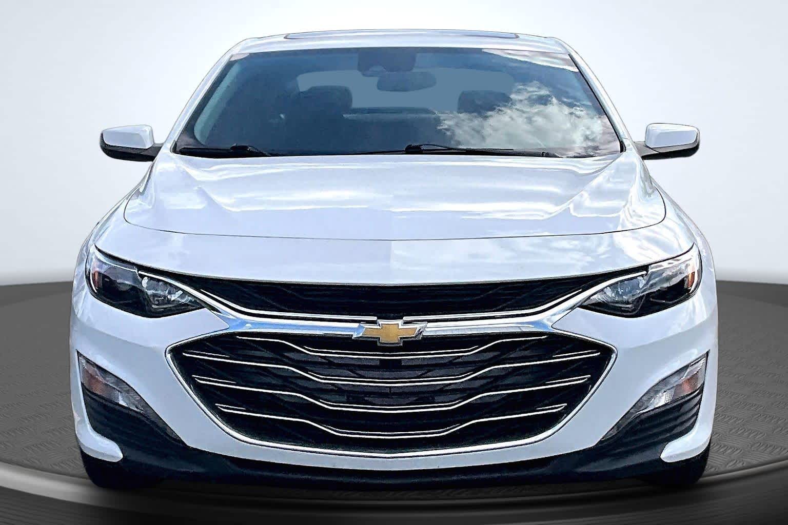 2024 Chevrolet Malibu LT - 3